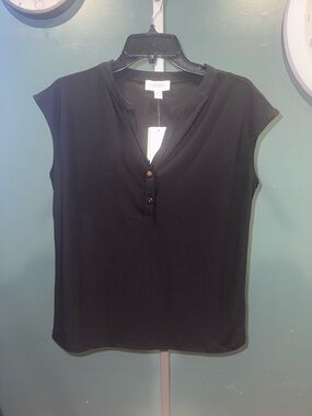 Carmen Marc Valvo Black Cap-Sleeve Henley Blouse